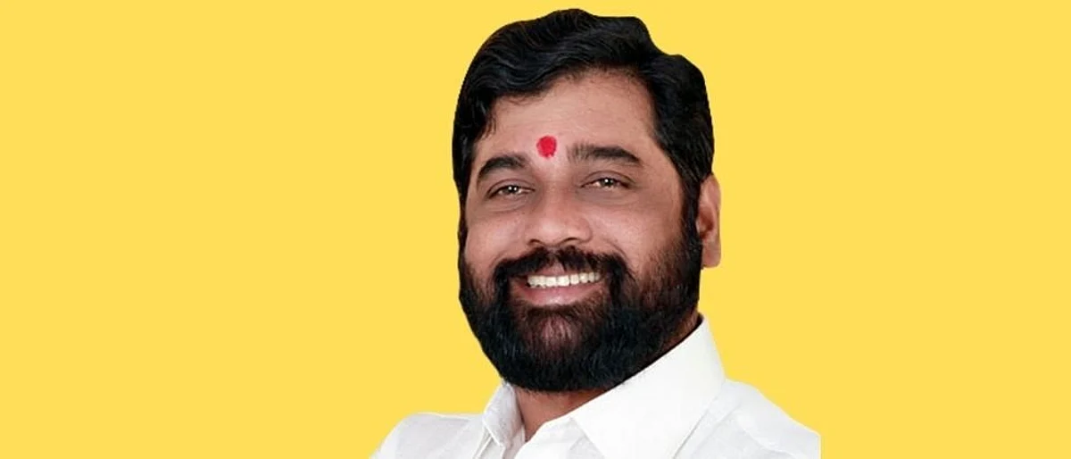 शिवसेनेतील 'साडेसाती' संपविण्यासाठी एकनाथ शिंदे ज्योतिषाकडे..