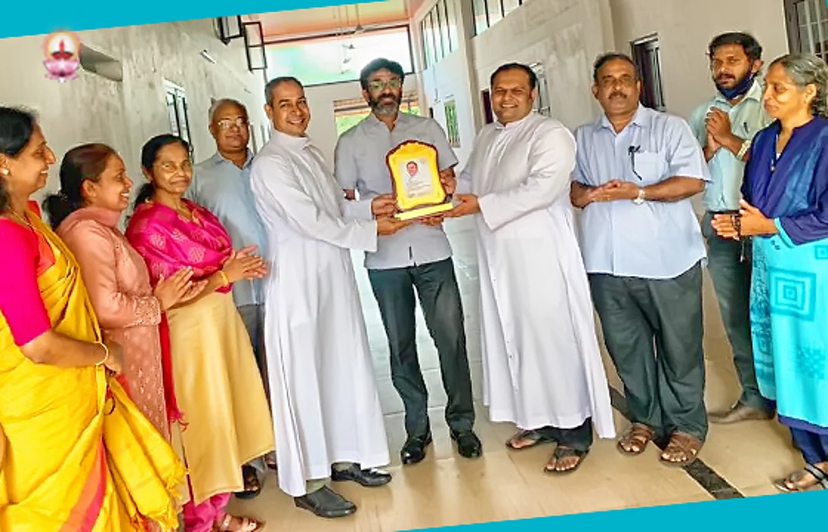 കെസിബിസി പ്രോ ലൈഫ് സമിതി ഡയറക്ടർ ഫാ. പോൾസൺ സിമെതിക്ക് യാത്രയയപ്പ്