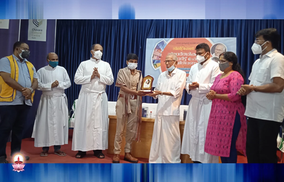 നിശ്ചയദാര്ഡ്യത്തോടെ പ്രതിബന്ധങ്ങളെ തരണം ചെയ്യുക : പ്രാഫ. എം. കെ. സാനു