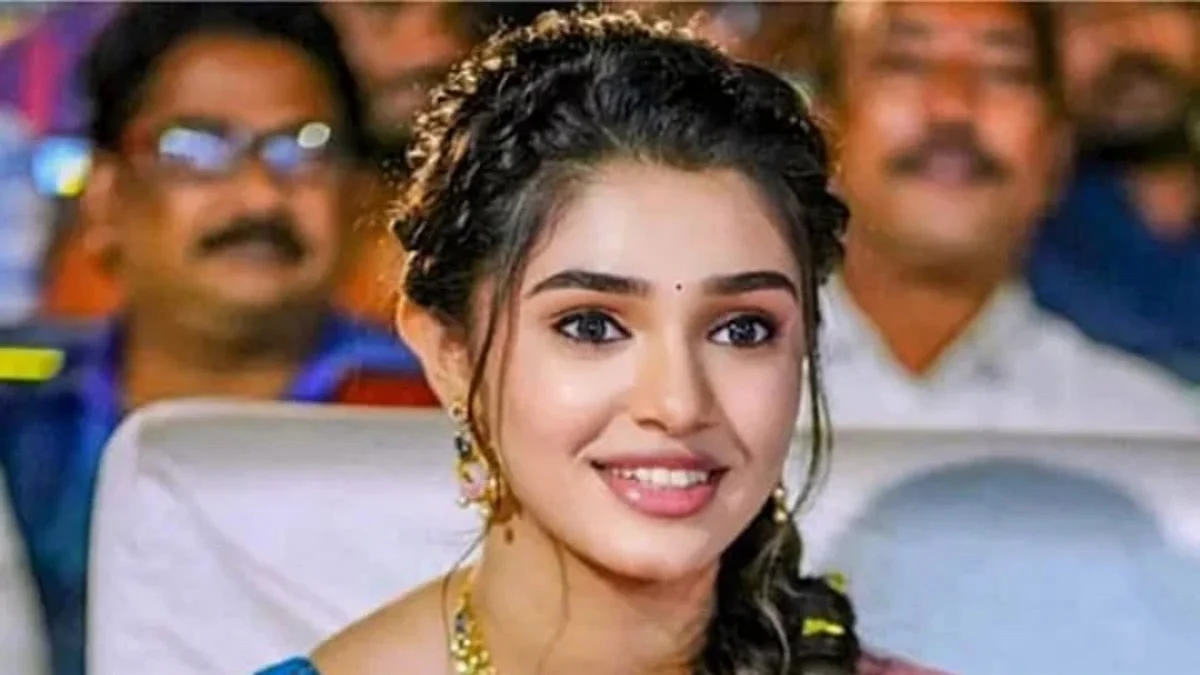 ‘உப்பென்னா’ பட நாயகி தனுஷுக்கு ஜோடியாகிறார்!!
