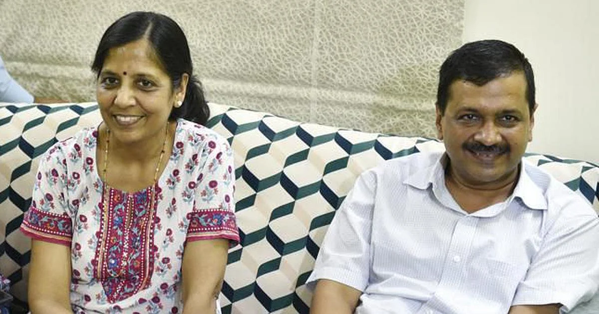 மனைவிக்கு கொரோனா தொற்று: தனிமைப்படுத்தி கொண்டார் அரவிந்த் கெஜ்ரிவால்!