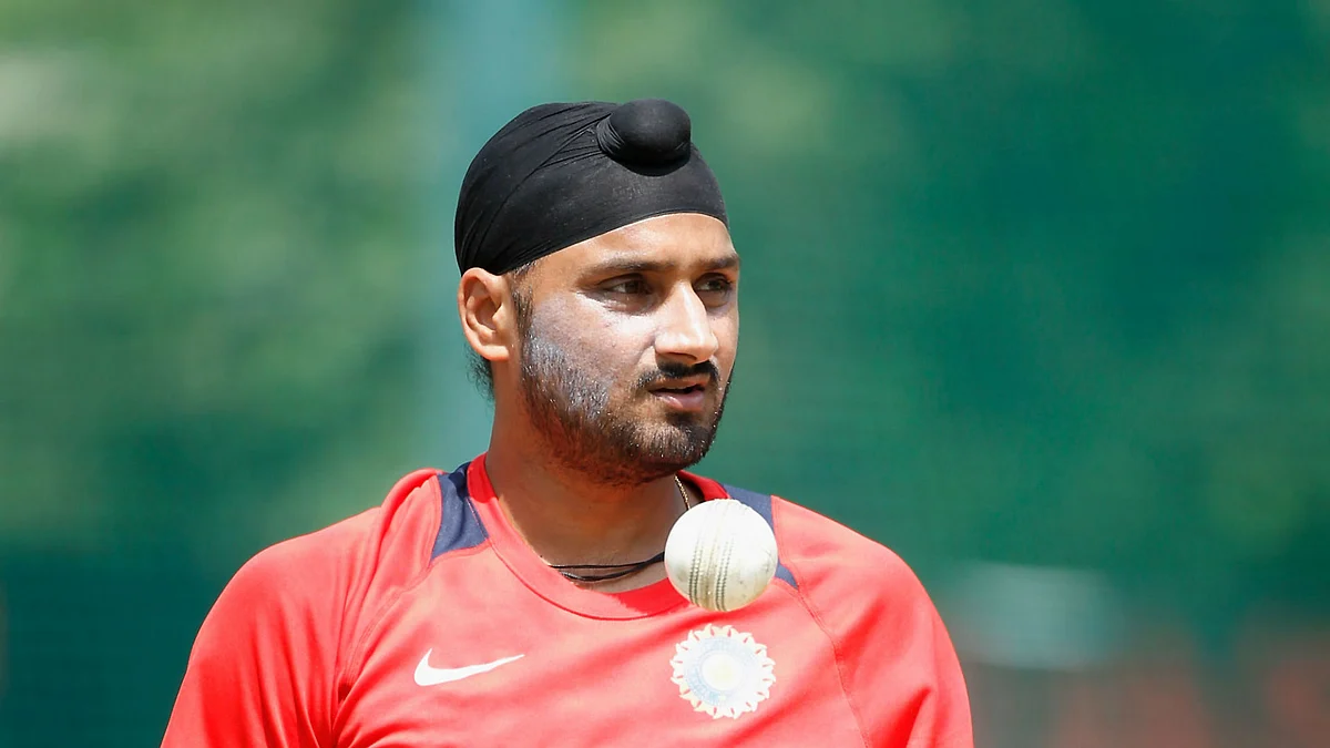 Harbhajan Singh Retires from all Forms of Cricket, Brings 23 years of Beautiful Journey