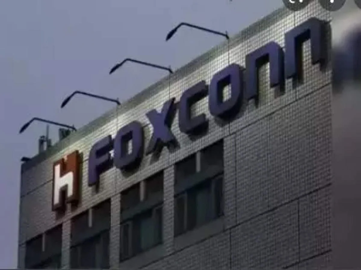 Tamil Nadu: iPhone Plant Foxconn India to Reopen On Jan 12 with 500 Workers