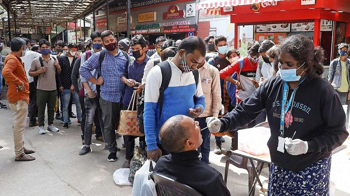 Mumbai Records 10,860 New Cases in a Day, BMC Issued Revised Guidelines