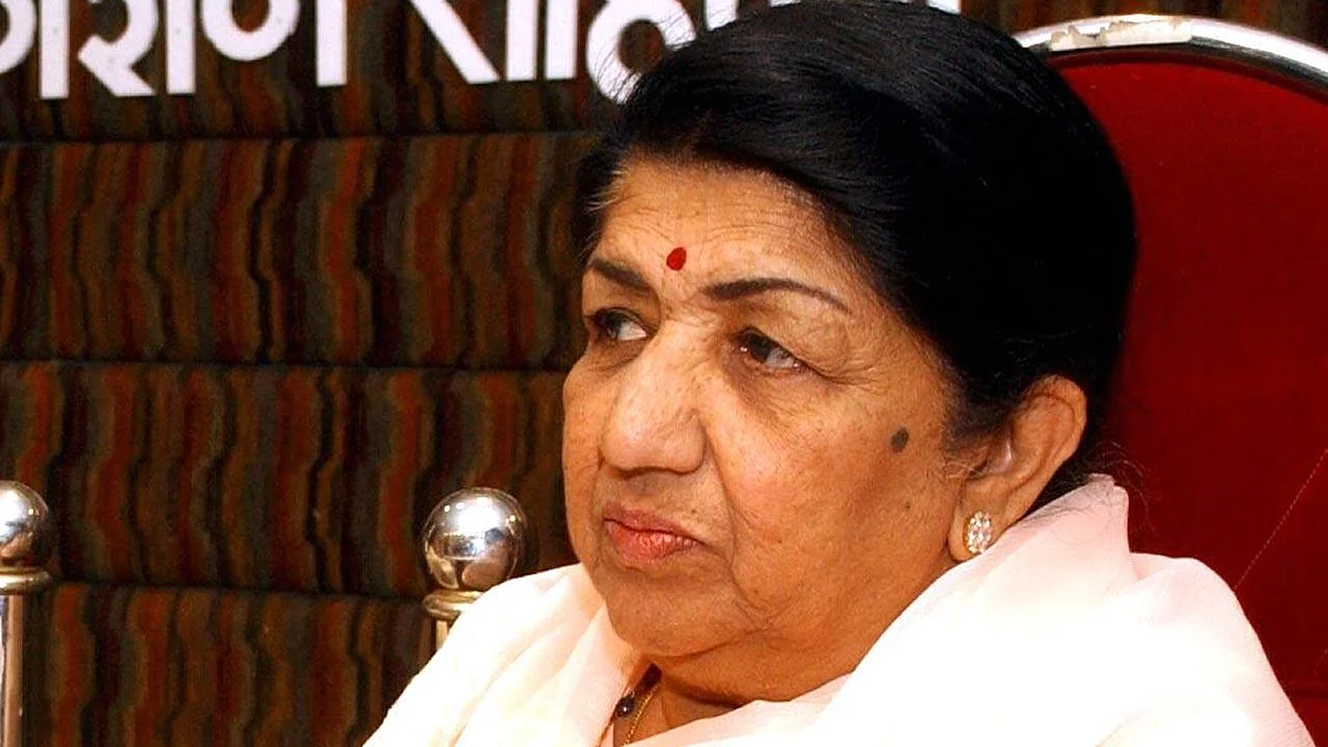 Slight Improvement in Health of Lata Mangeshkar