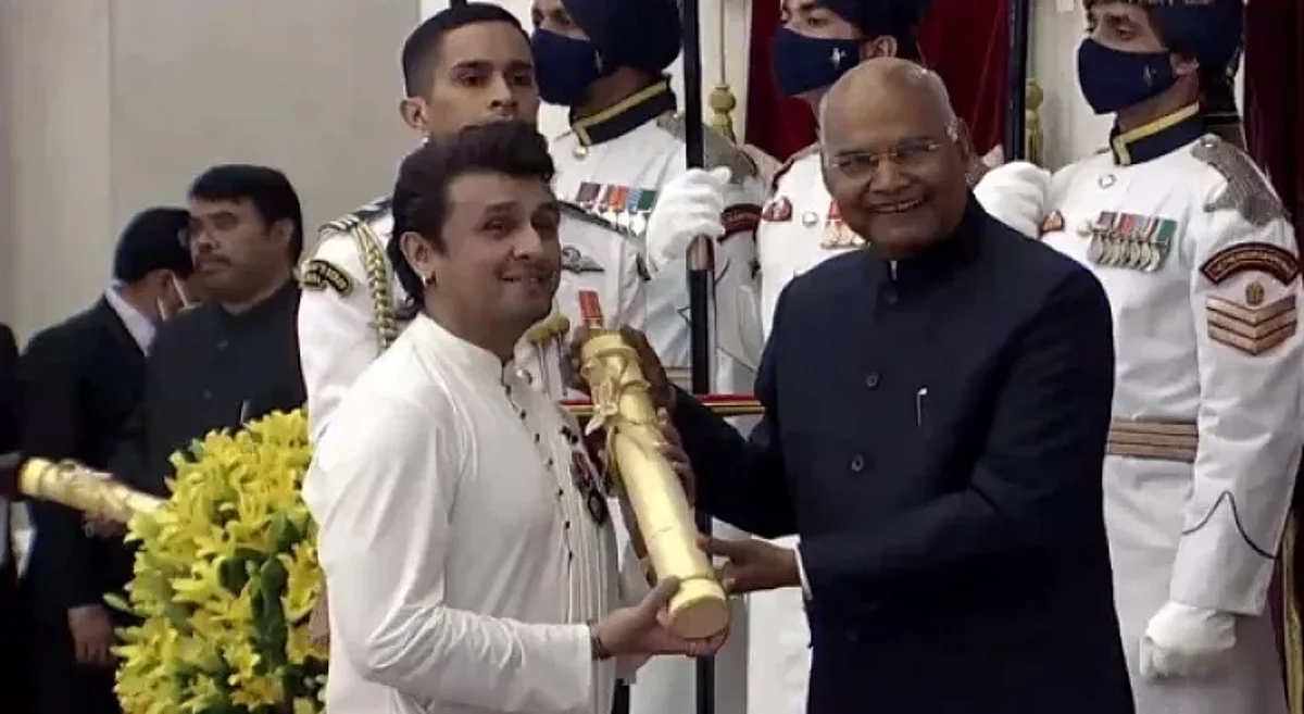 Many Big Personalities Including Sonu Nigam, Kalyan Singh Honoured with Padma Awards