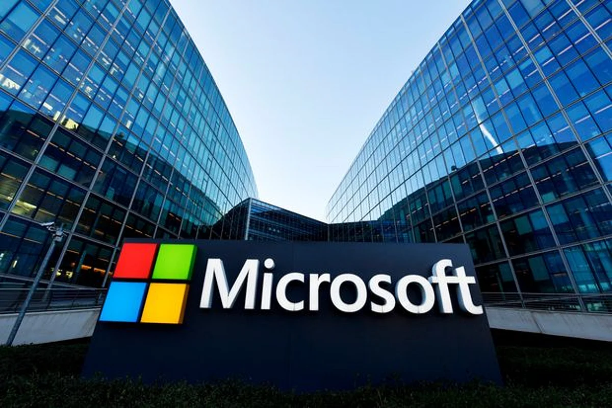 Microsoft Hiring At A Slow Pace on Its Windows, Office, and Teams Divisions