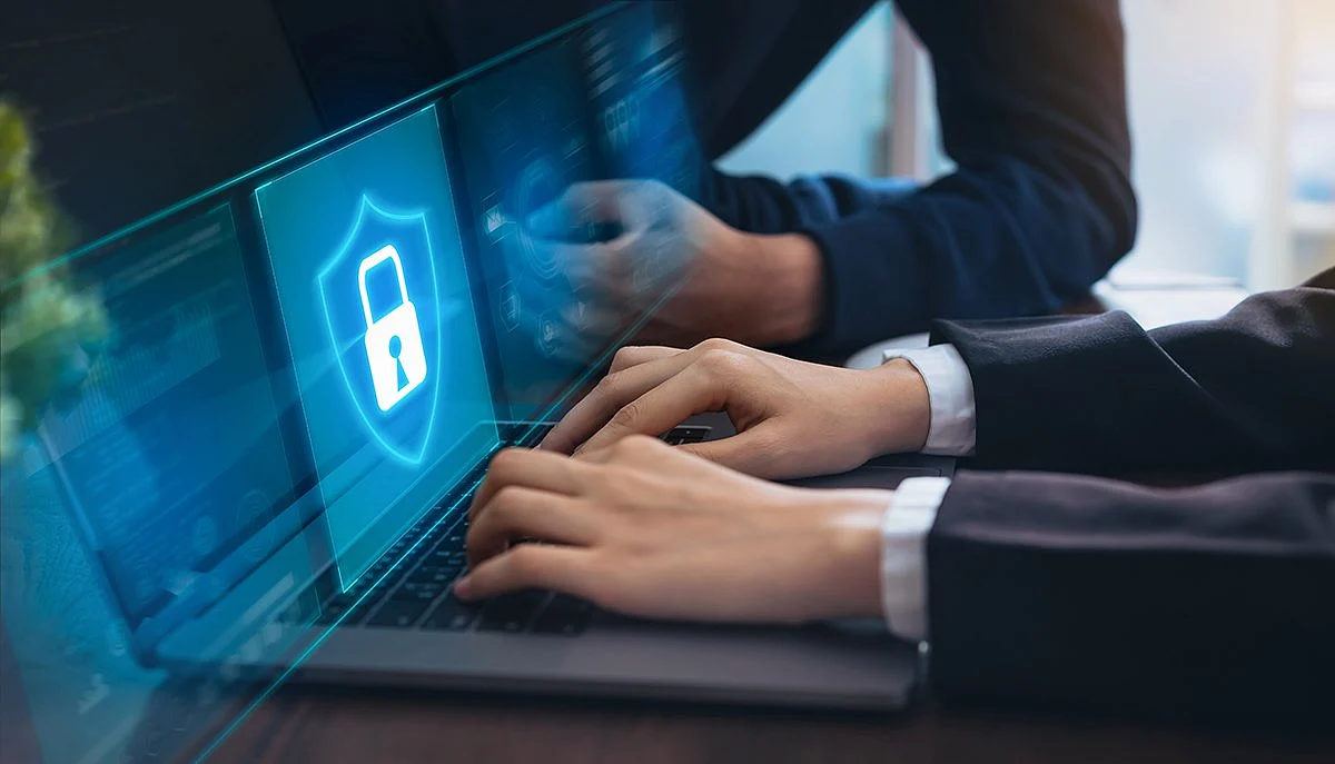 8 Common Tips to Keep Your Smartphone Secure