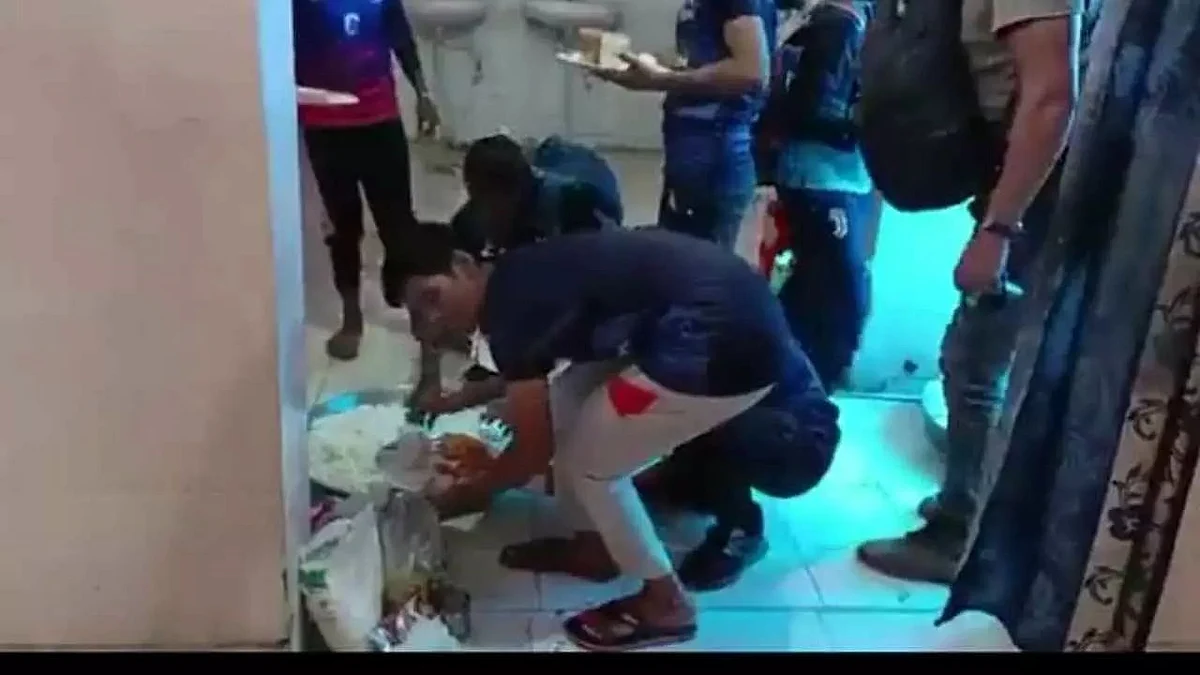 UP: Kabaddi Players Being Served Food In A Toilet, Caught On Camera