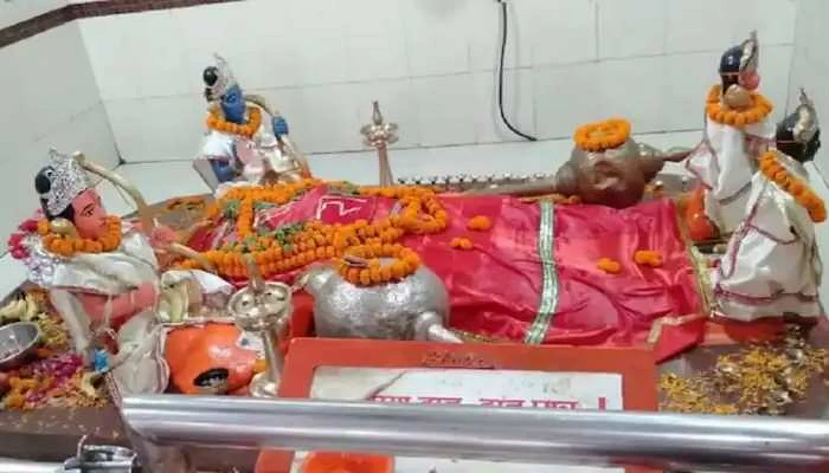 UP: Muslim Youth with a ‘Tilak’ on his Forehead Vandalizes Hanuman Temple