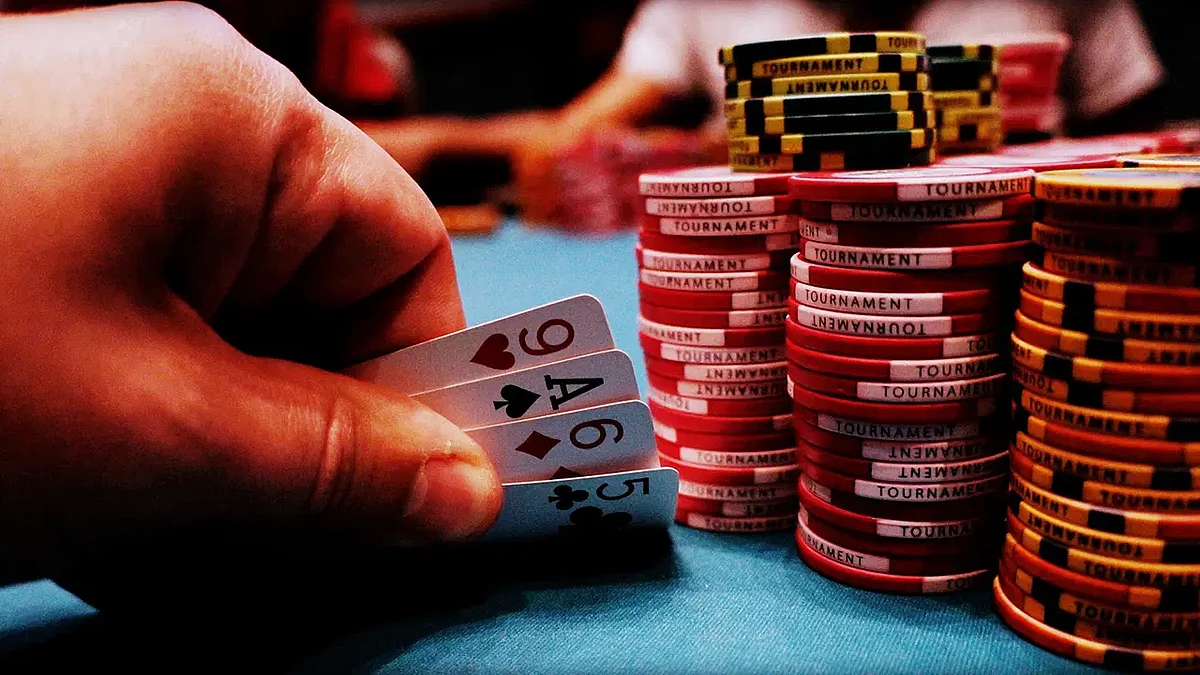 Know About Omaha hold 'em