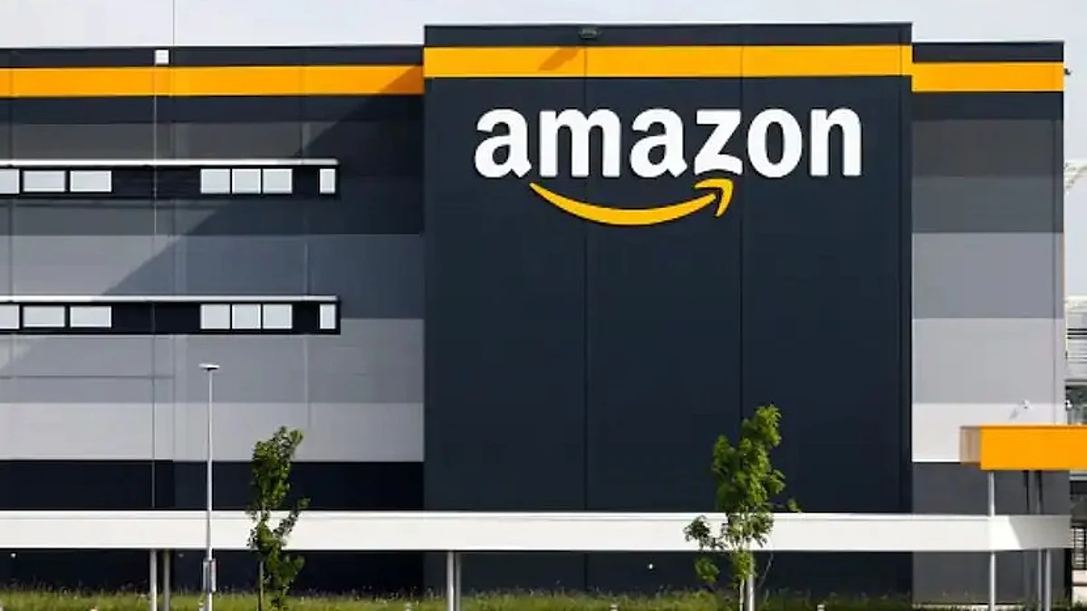 Amazon's Preparation To Layoff 10 Thousand Employees, Robots Now Replacing Workers