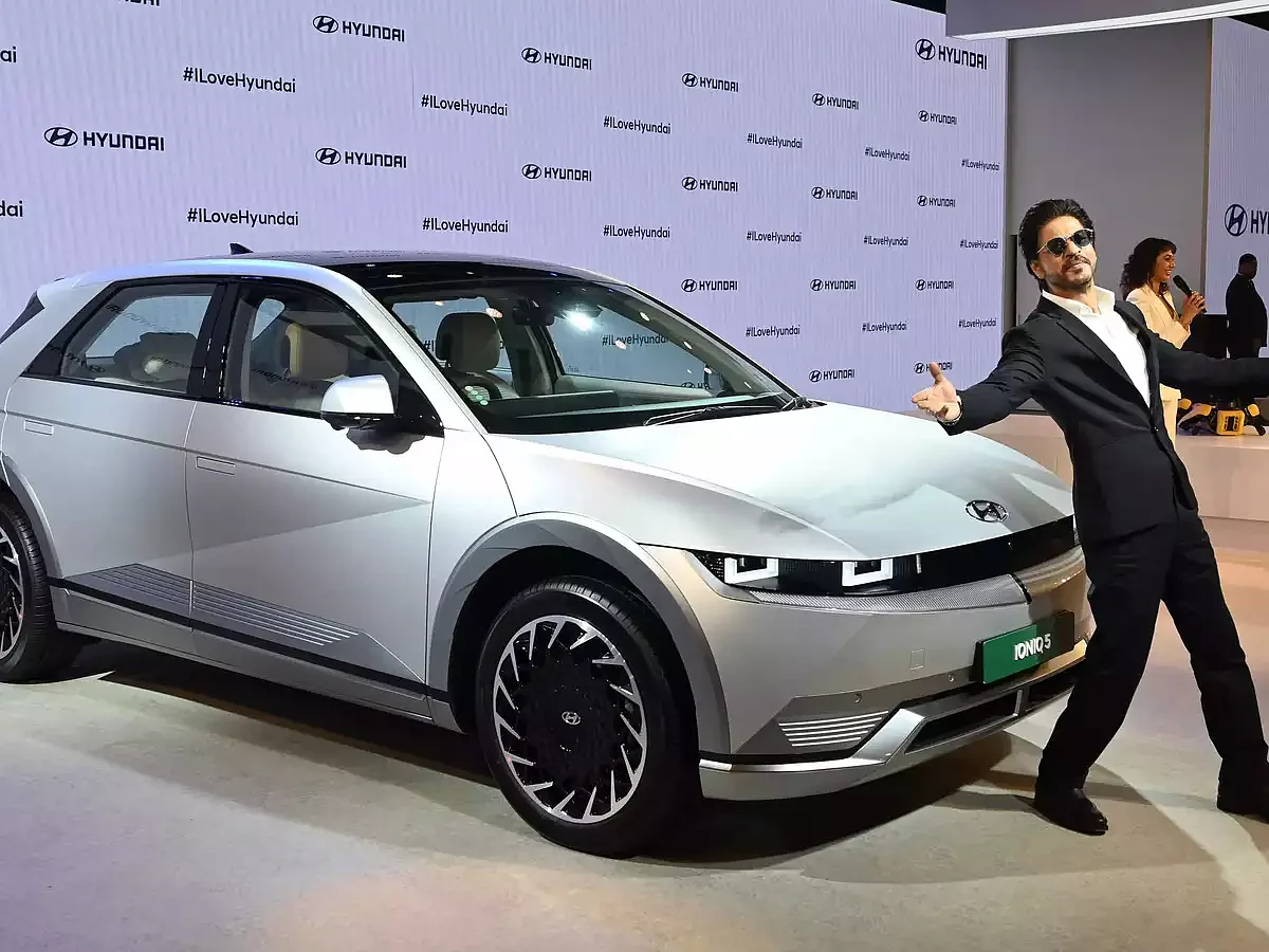 Hyundai Ioniq 5 EV with 631 km Range Launched at Auto Expo 2023 in Presence of Shah Rukh Khan