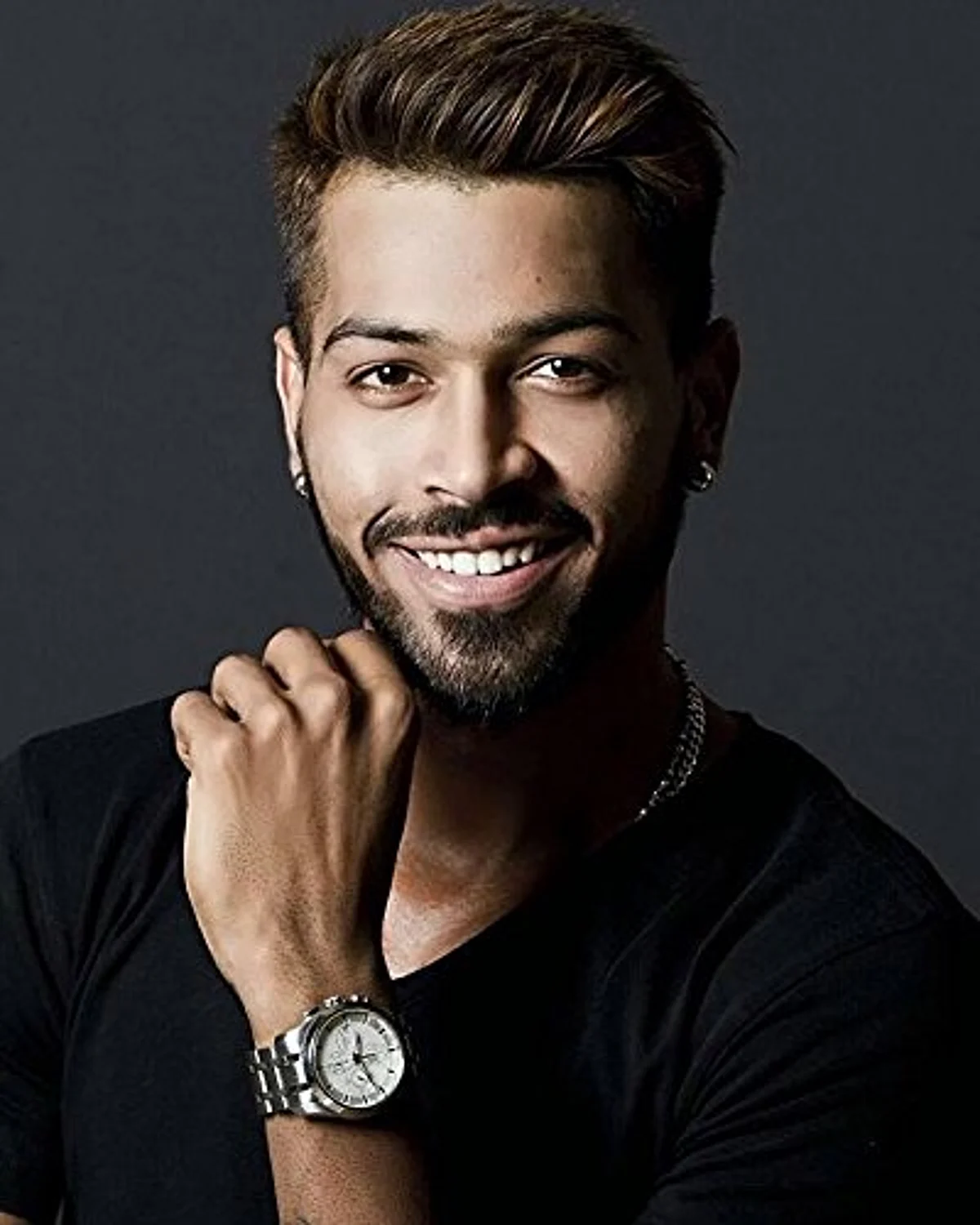 HARDIK PANDYA KICKED OFF TWITTER BATTLE WITH HIS PICTURE