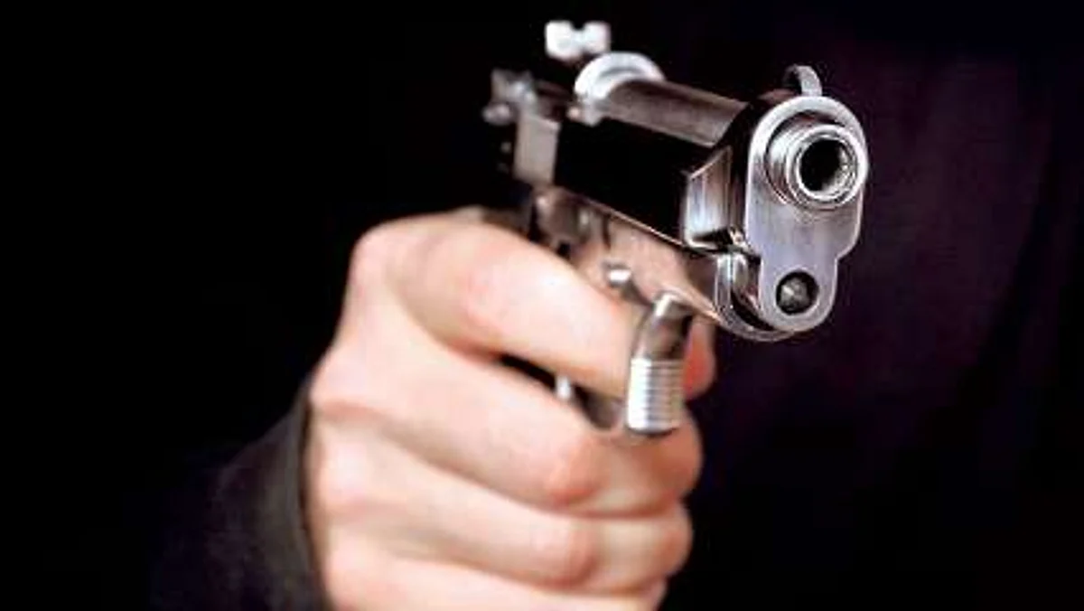 Miscreants Shot a Businessman in Delhi and Looted 18 Lakh
