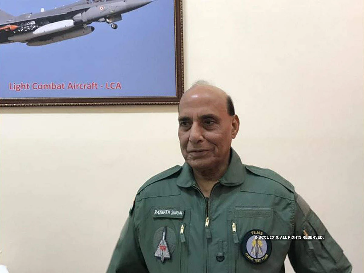 Rajnath Singh Becomes the First Defense Minister to Fly from Tejas