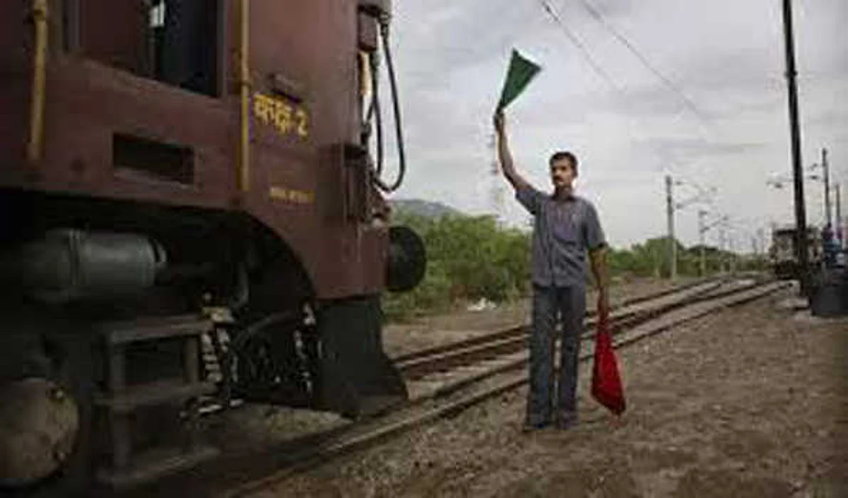 Miscreants Entered the Indore-Chandigarh Express as a TT