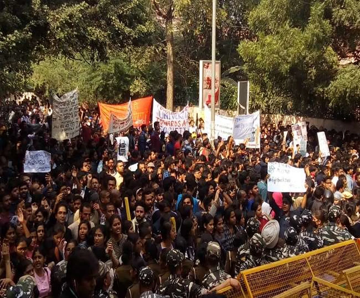 Protest of Students Associated with ABVP: JNU Protest