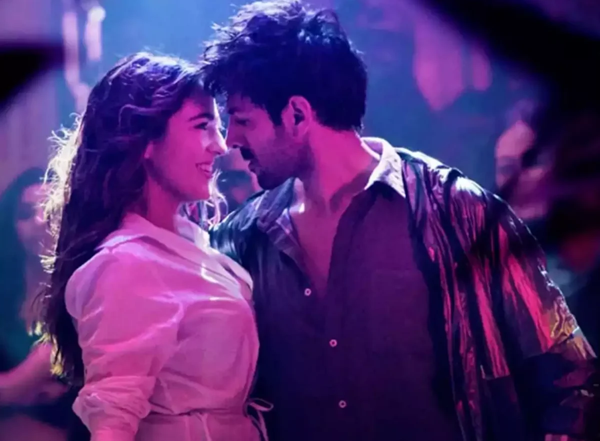 Love Aaj Kal Box Office Collection Day 2!!!