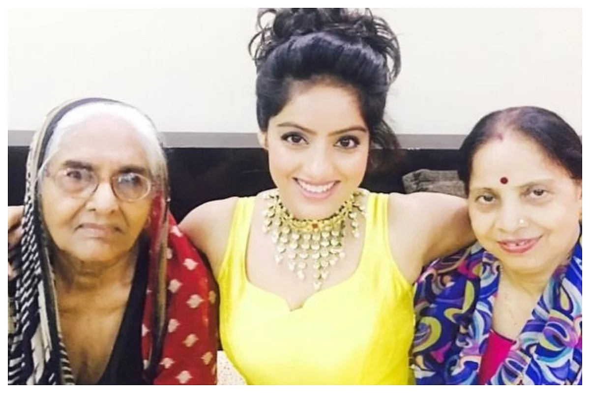 TV Actress Deepika Singh’s Mother Defeated Corona, but Grandmother is Infected Now