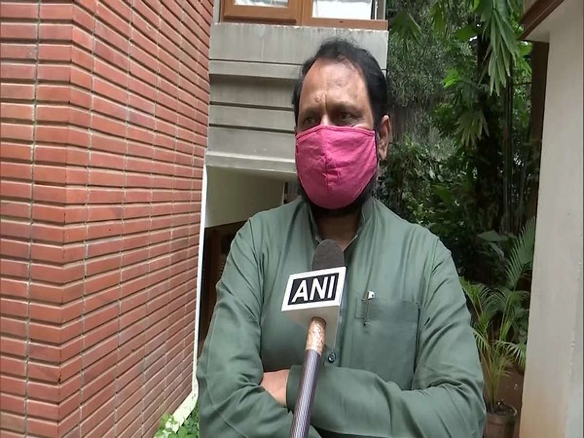 COVID-19 lockdown: Special buses to help people return to their cities, says Karnataka Dy CM