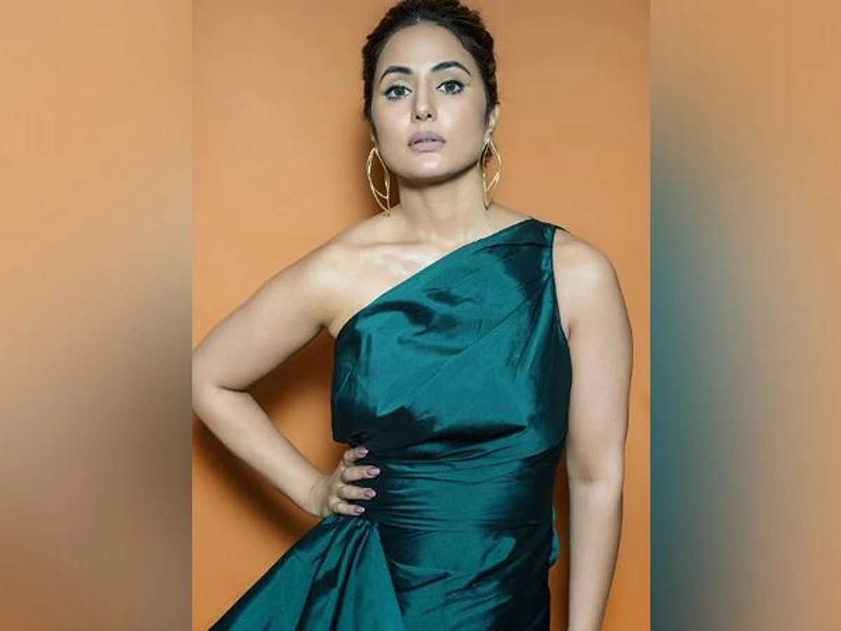 TV actor Hina Khan Tests Positive for COVID-19