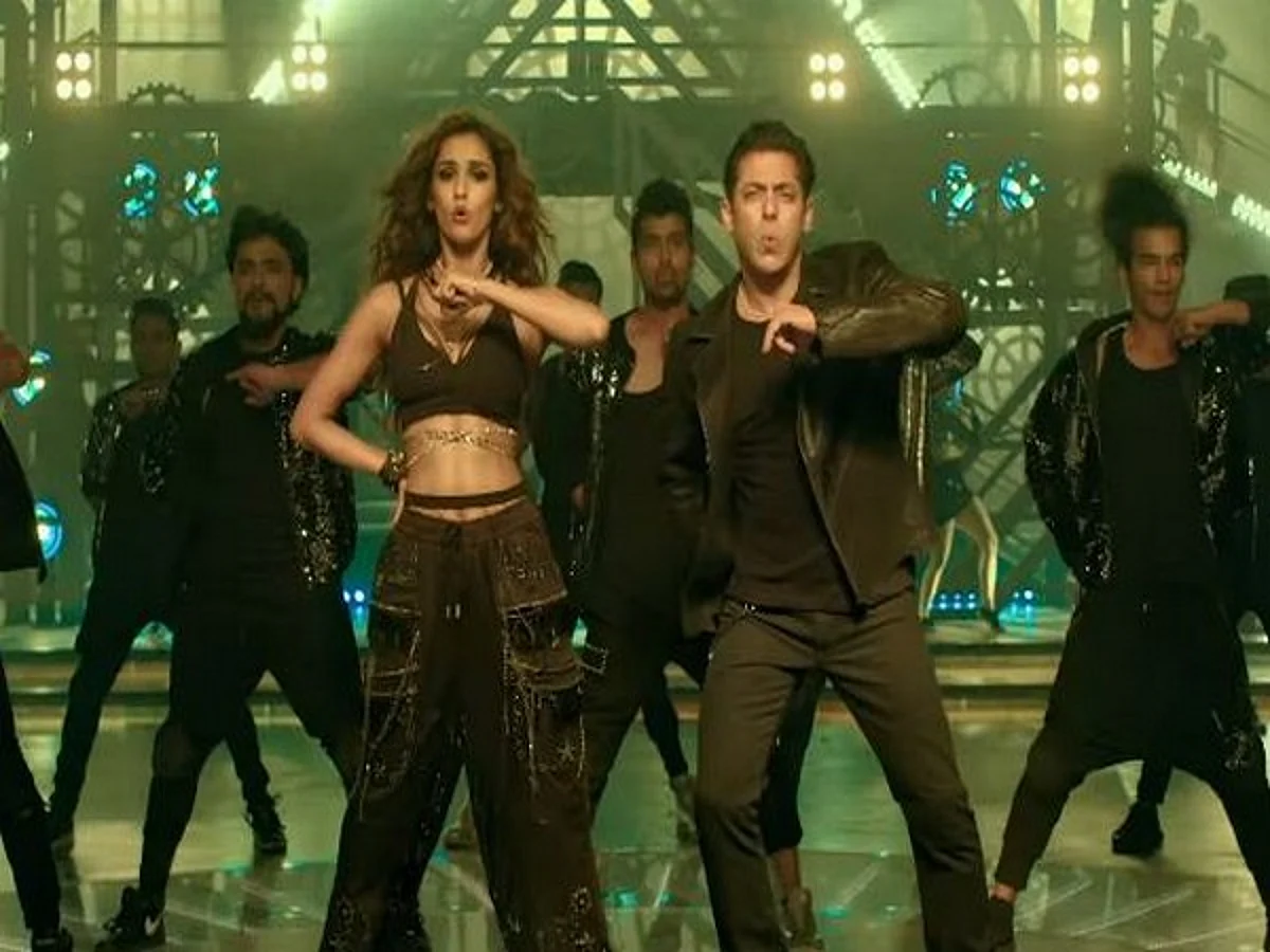 ‘Radhe: Your Most Wanted Bhai’: Salman Khan and Disha Patani Sizzle in ‘Seeti Maar’