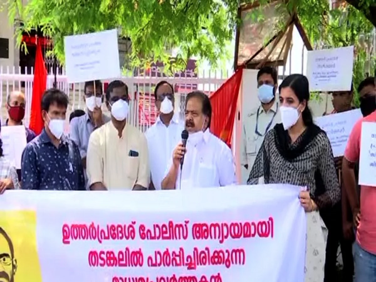 Kerala journalists stage protest march, demand shifting of Siddique Kappan to AIIMS