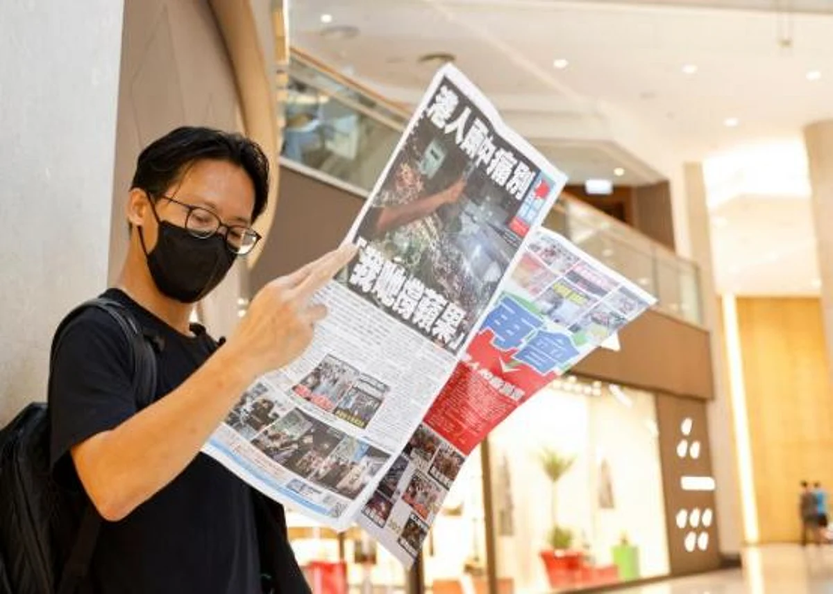 Last Apple Daily Newspaper Edition Sold Out across Hong Kong