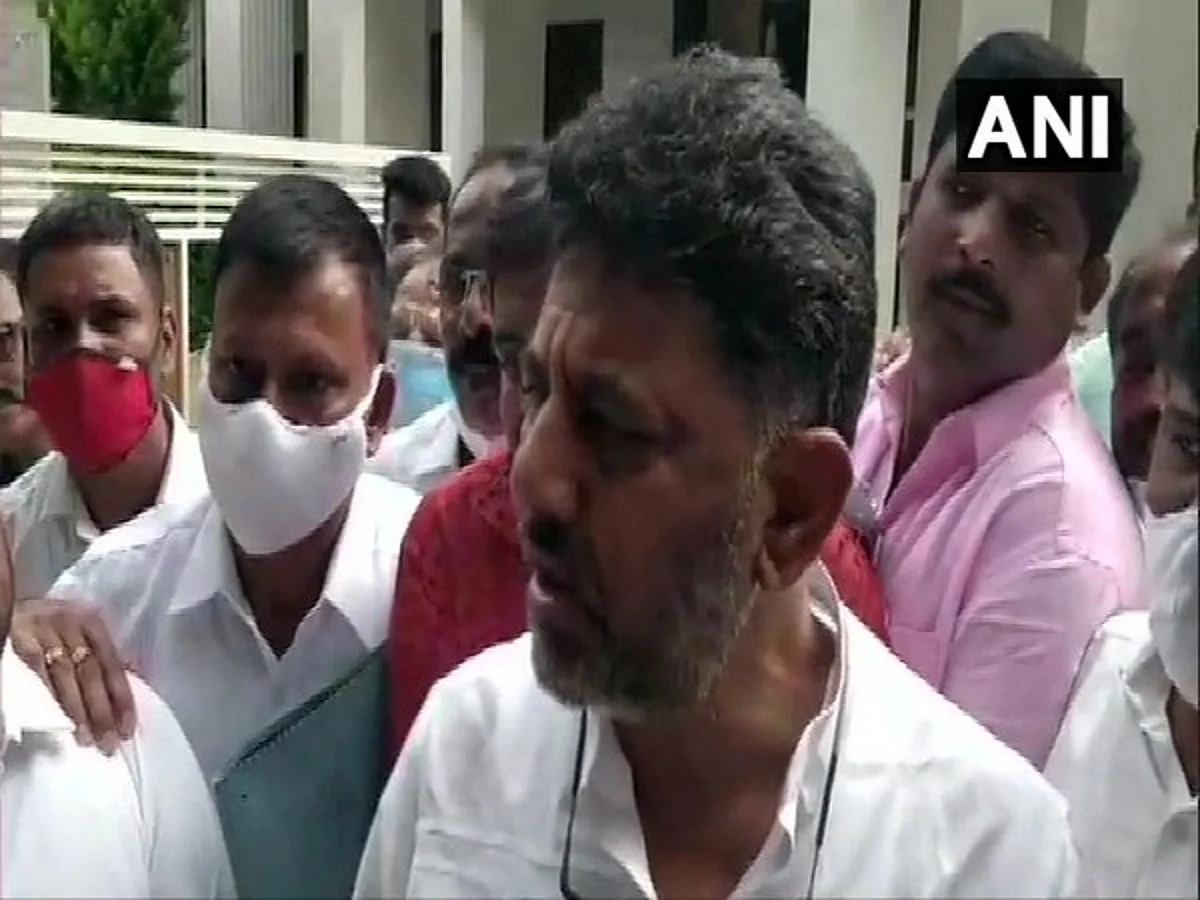 New entrants to Congress should avoid groupism, says Karnataka party president