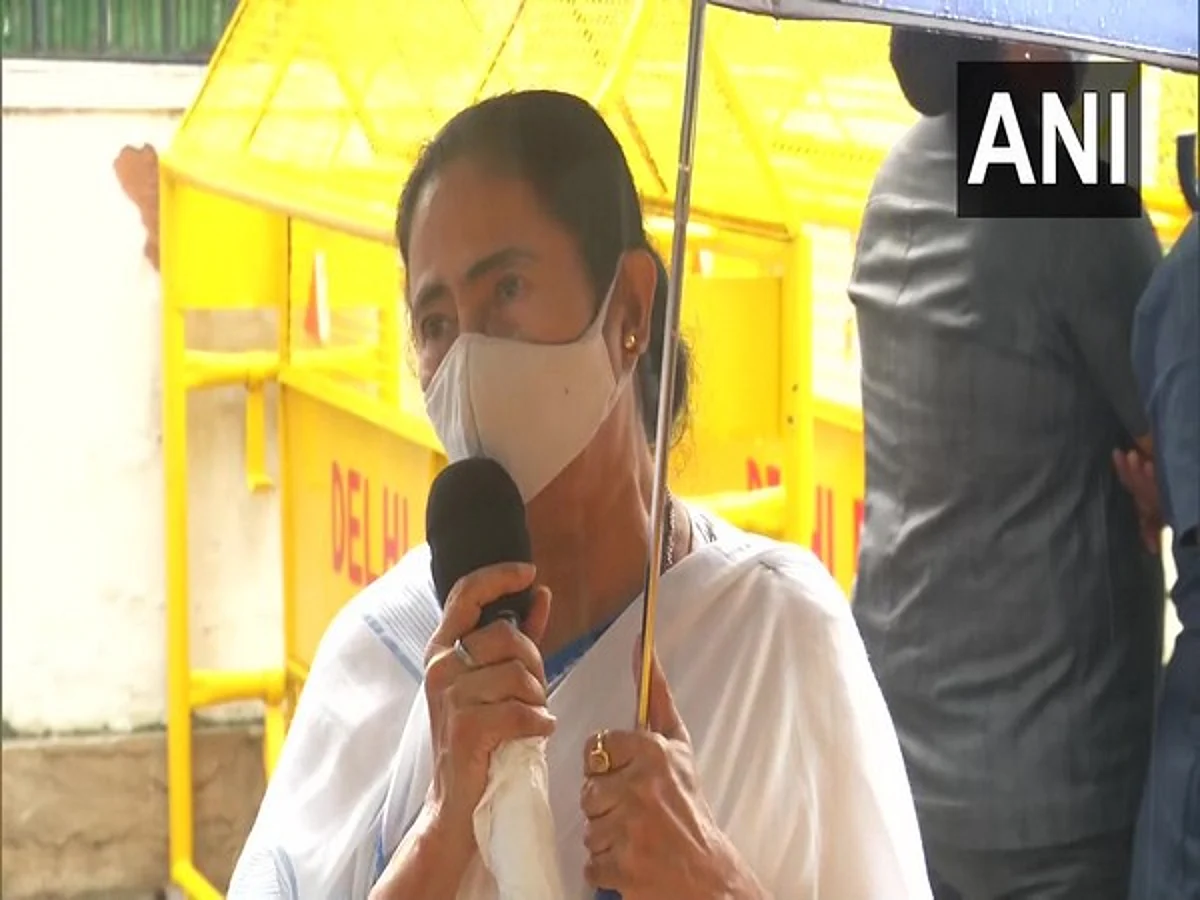 Mamata Banerjee get the Pegasus Case Investigated by what Authority?