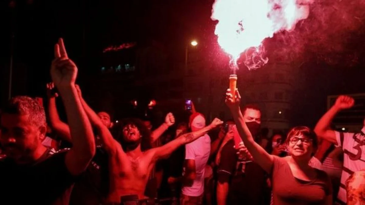 Tunisia: Prime Minister Sacked and Parliament Dissolved after Violent Protests