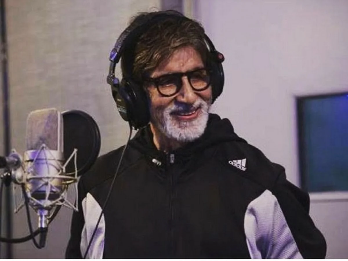 Big B gives glimpse of his look test from ‘Reshma Aur Shera’, fans say he looks like Sonu Sood