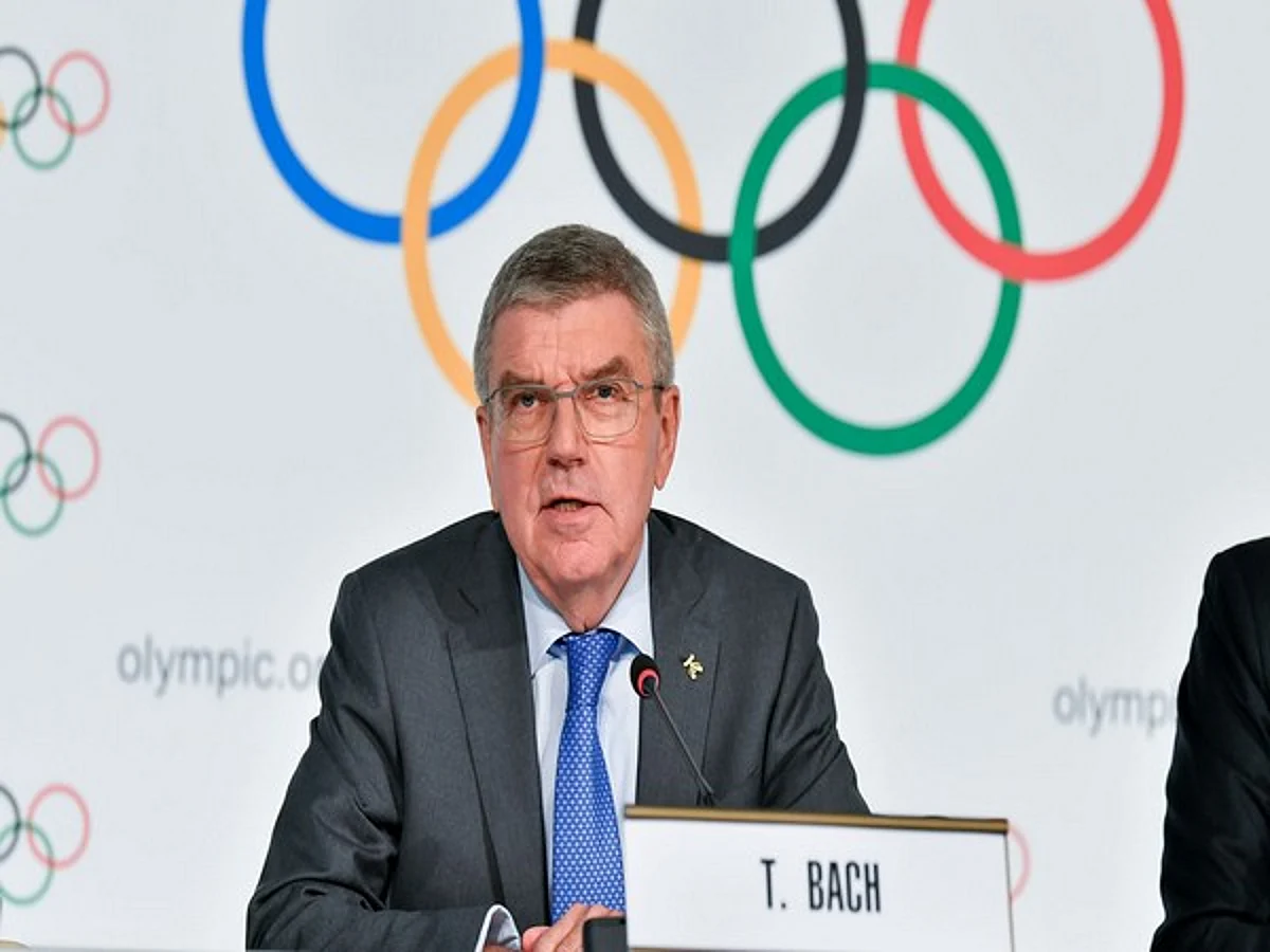 Tokyo 2020: IOC President Bach visits Sapporo’s Olympic Museum