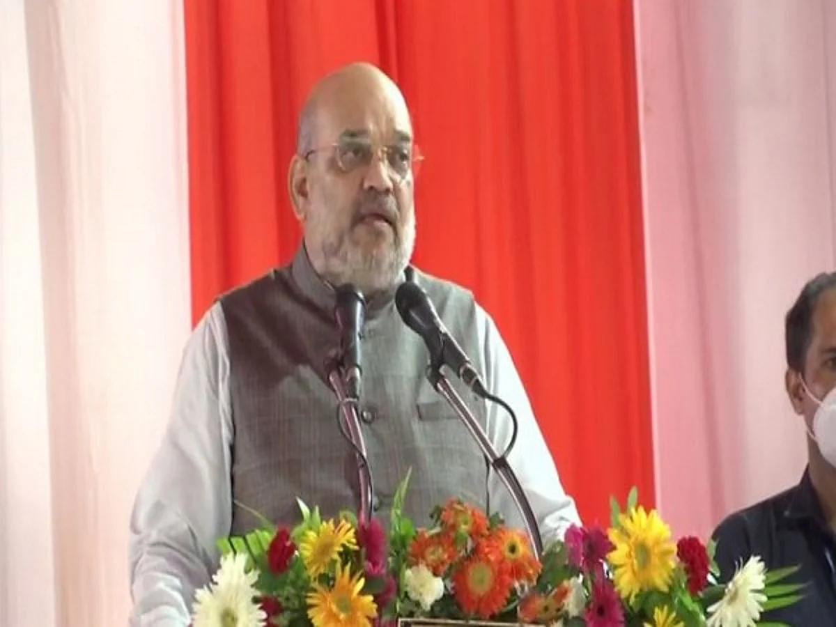 Amit Shah lauds Yogi for UP’s law and order, improved economic situation