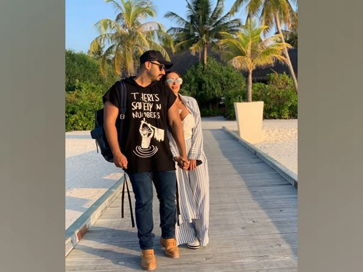 Arjun Kapoor, Malaika Arora give glimpse into their Sunday lunch date