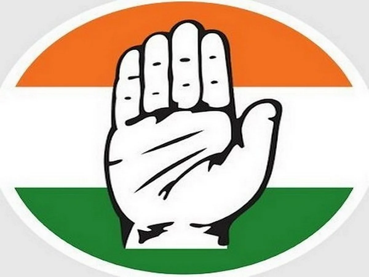 Andhra Congress leader couriers fried bird to Twitter office in protest