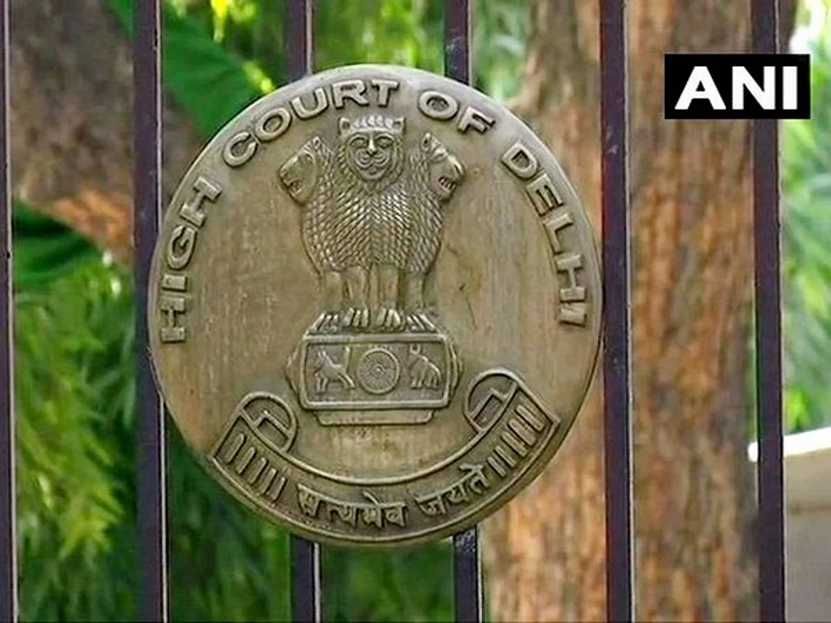 HC dismisses plea challenging Delhi Govt decision to allow 100 pc seating capacity in Metro, DTC