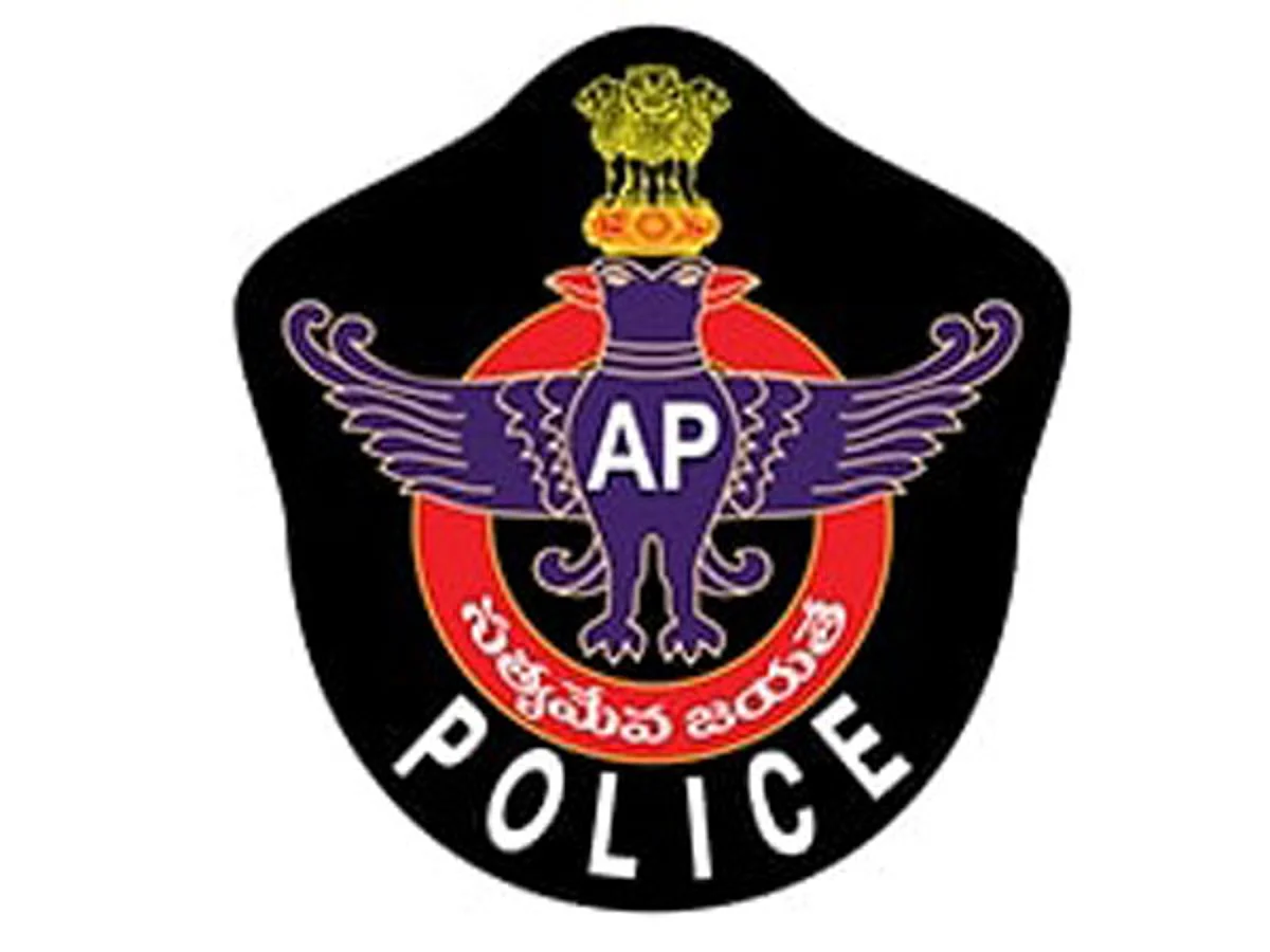 Andhra: 400 litres of country liquor worth Rs 2 lakh seized; smuggler arrested