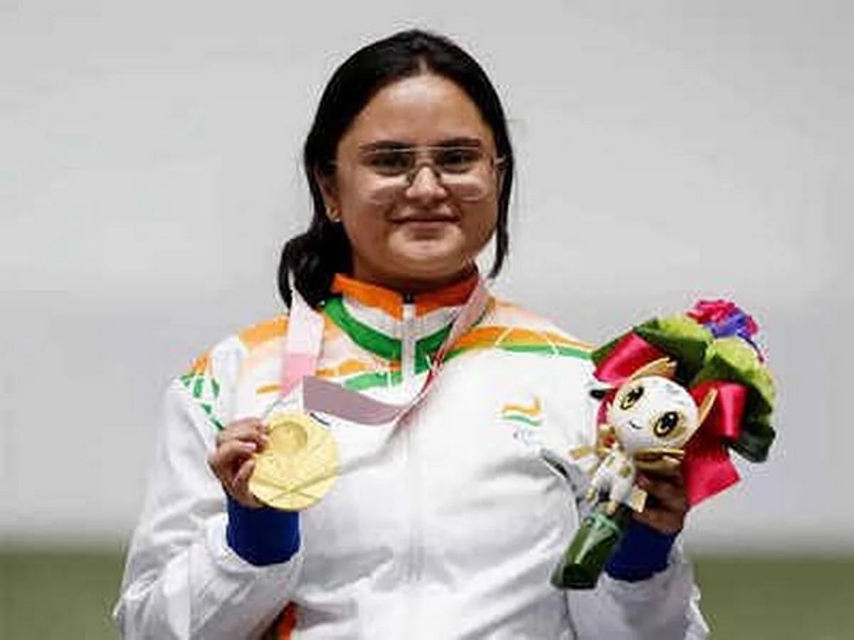 Neeraj thanks Avani for giving Indians opportunity to listen to the national anthem again in Tokyo
