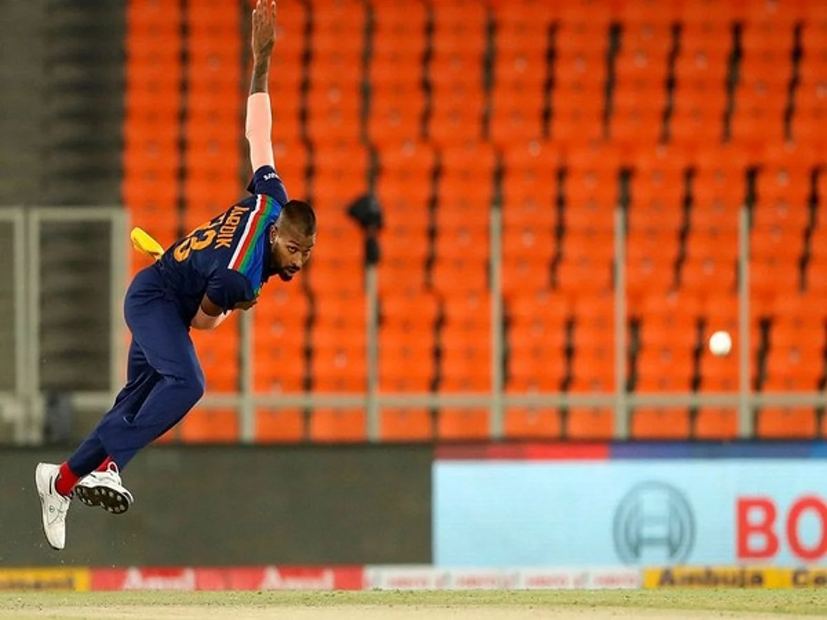 T20 WC: Hardik has potential to take game away in the whiff of a breath, says Karthik