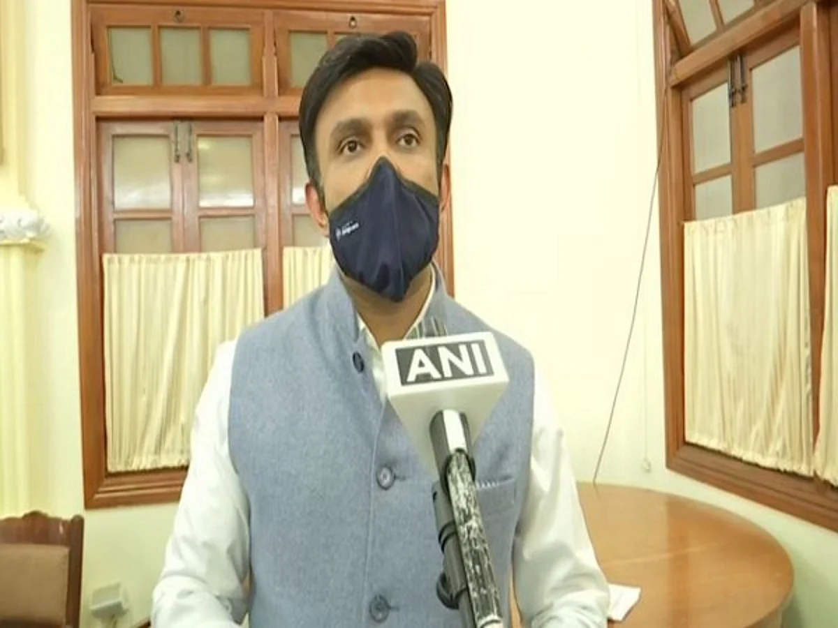 Karnataka Health Minister urges Covid recovered people to voluntarily get evaluated for Tuberculosis