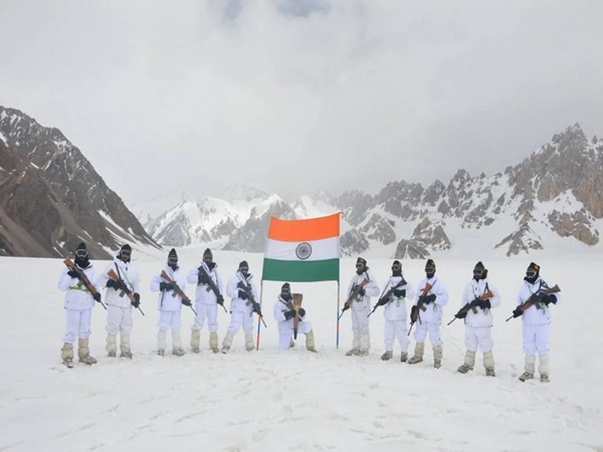 Swarnim Vijay Flame reaches Siachen Glacier to commemorate 50 years of victory