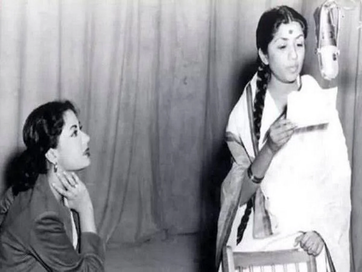 Lata Mangeshkar remembers ‘tragedy queen’ Meena Kumari on her birth anniversary