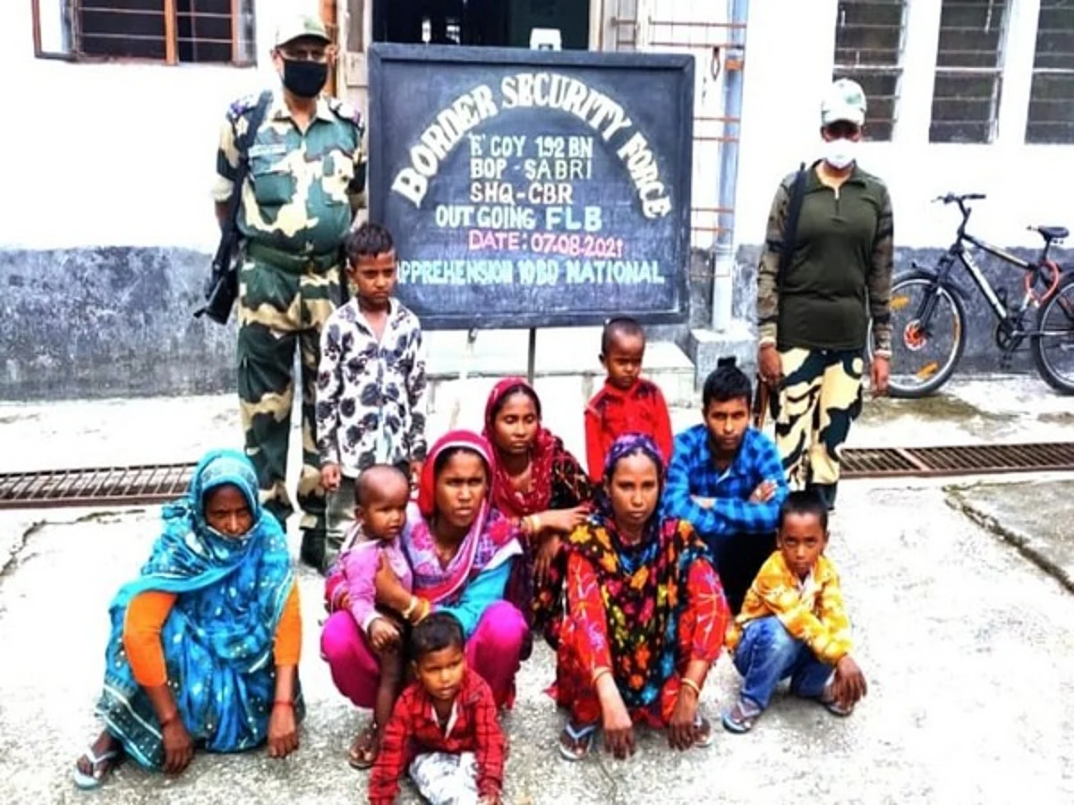 BSF apprehends 10 Bangladeshi nationals for illegally crossing International Border in Assam