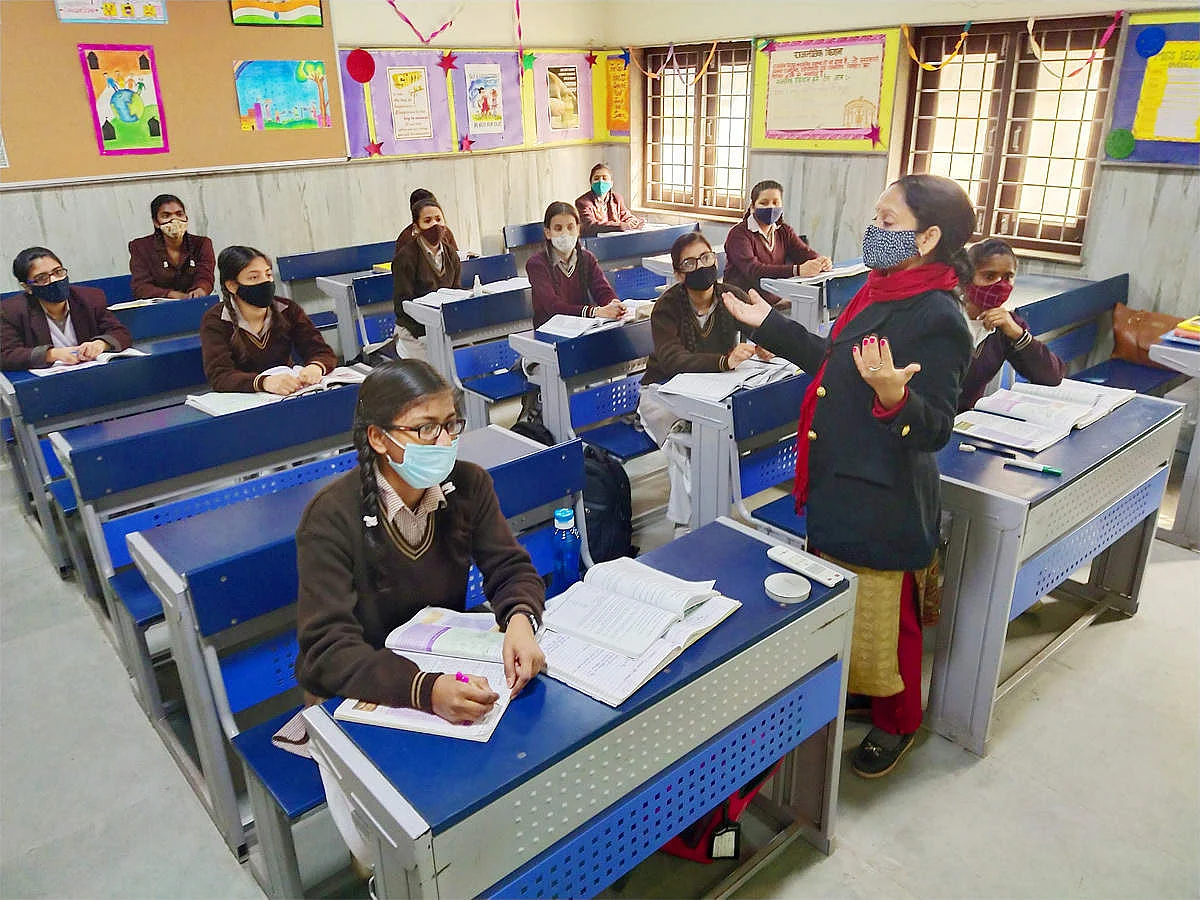 Government’s Big Decision in Rajasthan: 30% Cut in Courses from 9th to 12th