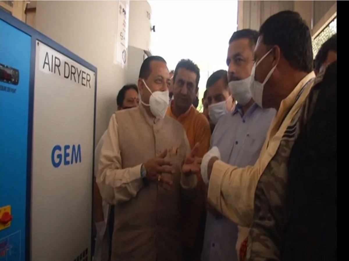 Union Minister Jitendra Singh inaugurates oxygen plant in Kathua