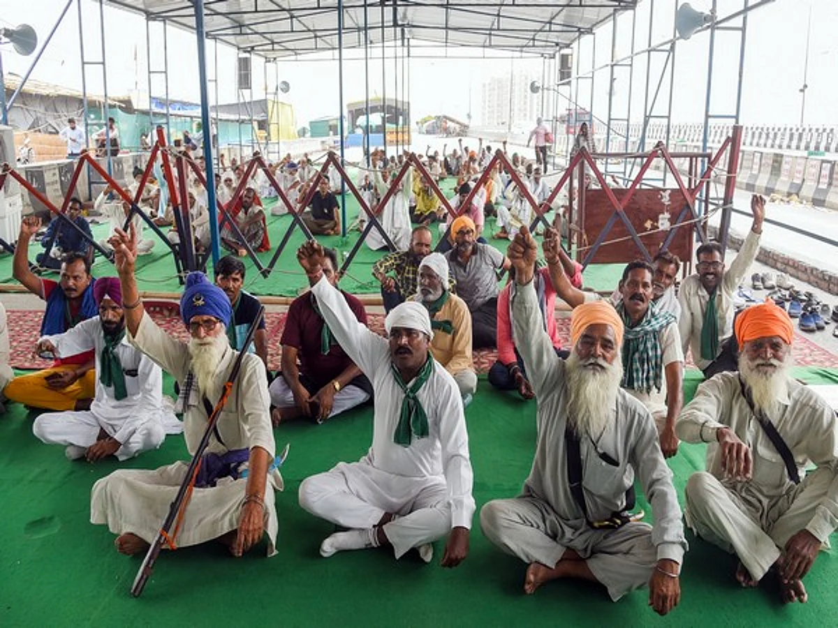 Kisan Sansad to continue at Delhi’s Jantar Mantar on Monday, says Samyukt Kisan Morcha