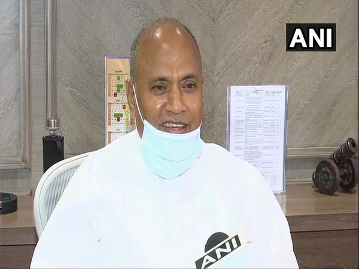 Union Minister of Steel reviews steel cost reduction in production of PSUs