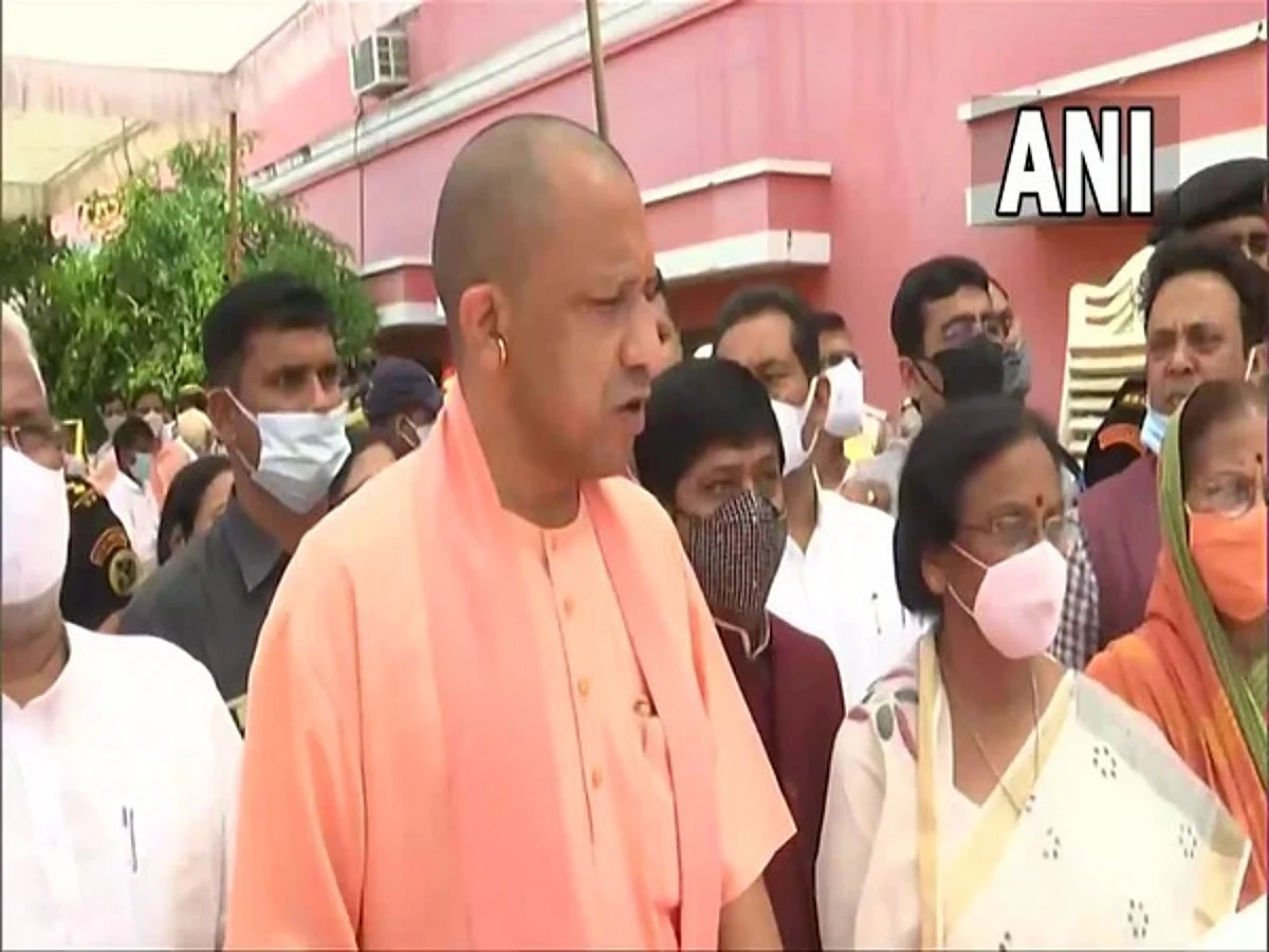 UP CM Yogi Adityanath pays last respects to Mahant Narendra Giri